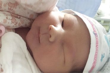 夫妻18年不孕诞下试管婴儿
