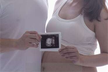 代妈熬夜可能引发5大妇科病