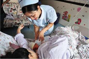 子宫内膜脱落的出现正常吗？