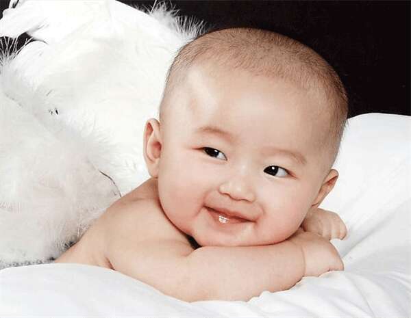 睡姿是否会影响广州助孕胎儿的发育吗?
